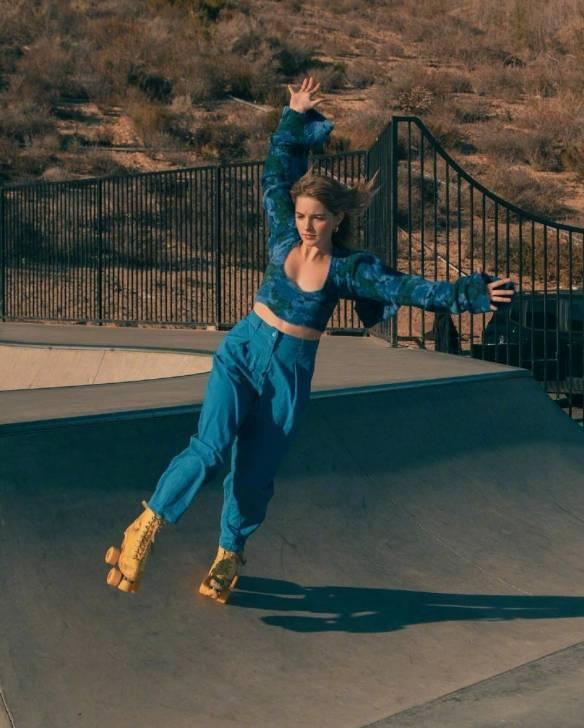 麦肯纳格蕾丝背景,从平凡女孩到璀璨明星的蜕变之路